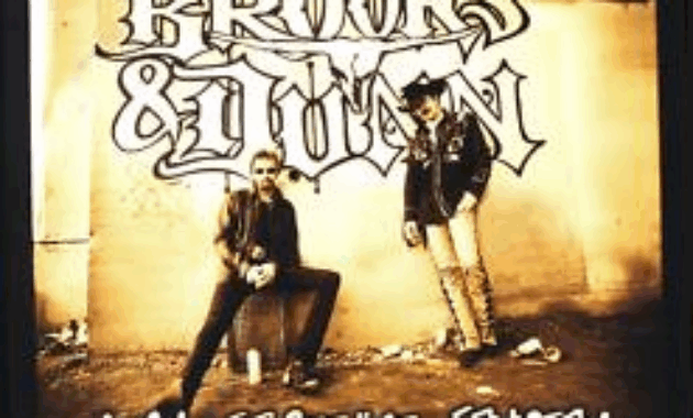 listen to brooks & dunn play something country